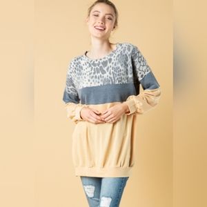 PLUS- Soft Snakeskin Print Pullover